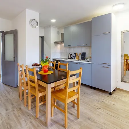 Apartament Marko *